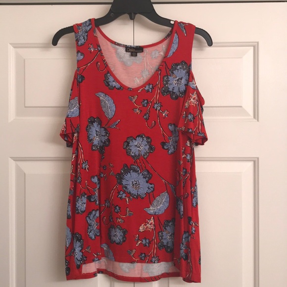 Dalia Tops - 💜Tops 3 for $15 - add to bundle